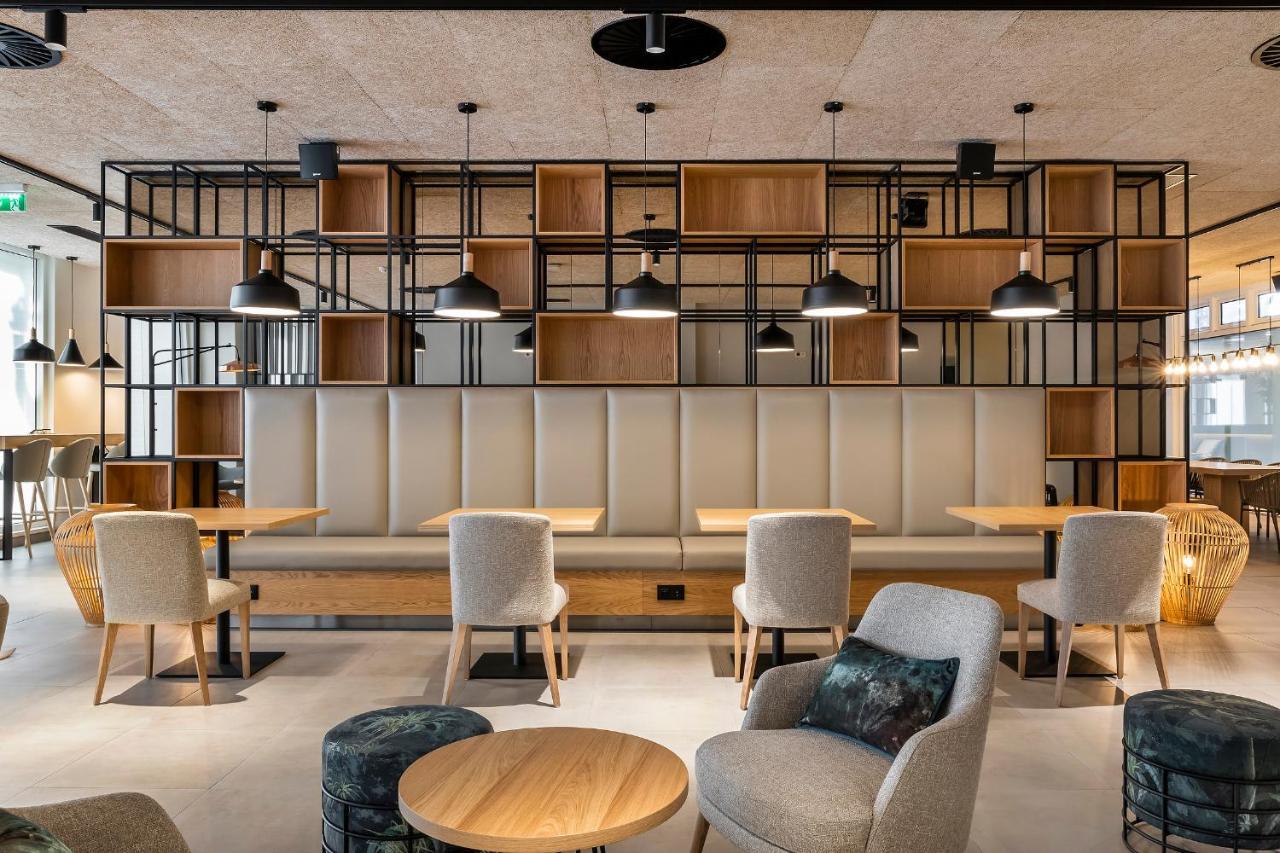 The Patio Suite Hotel อัลบูเฟรา ภายนอก รูปภาพ
