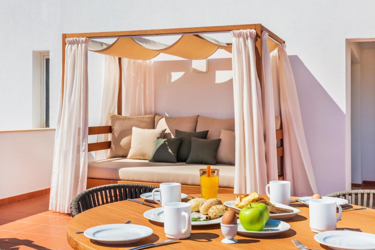 The Patio Suite Hotel อัลบูเฟรา ภายนอก รูปภาพ