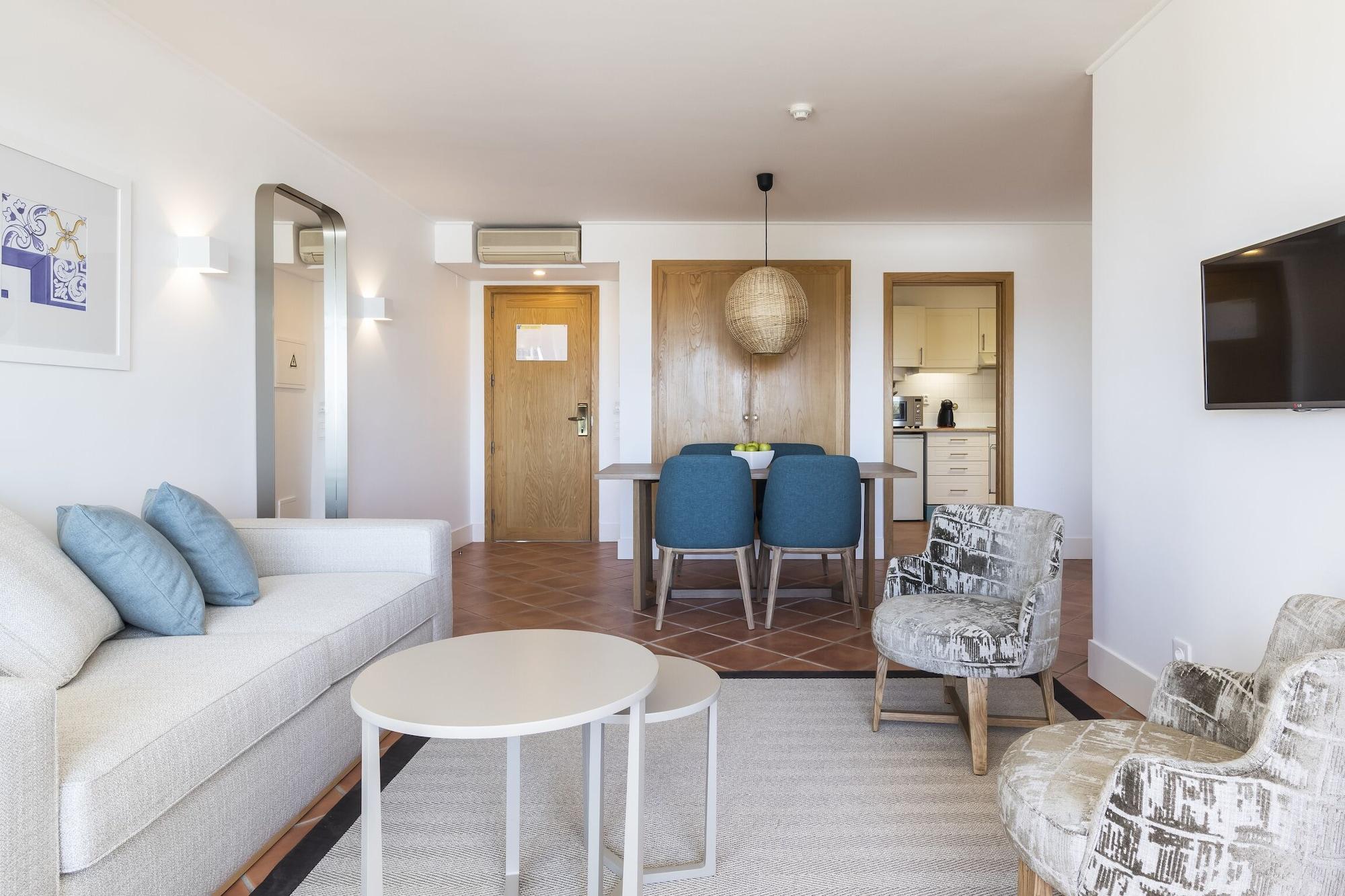 The Patio Suite Hotel อัลบูเฟรา ภายนอก รูปภาพ