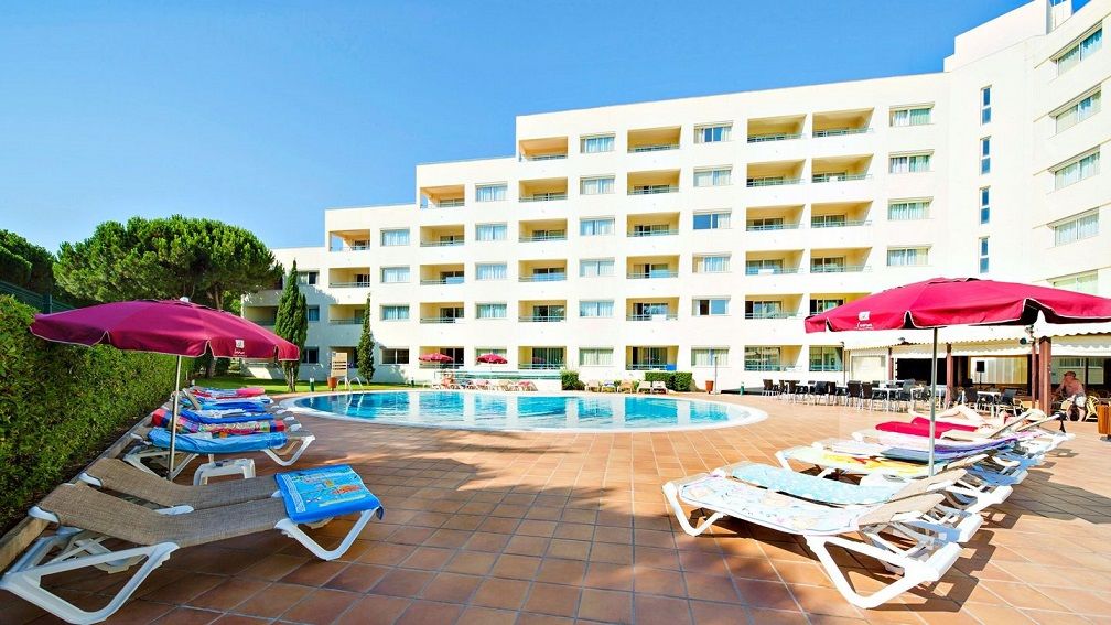 The Patio Suite Hotel อัลบูเฟรา ภายนอก รูปภาพ