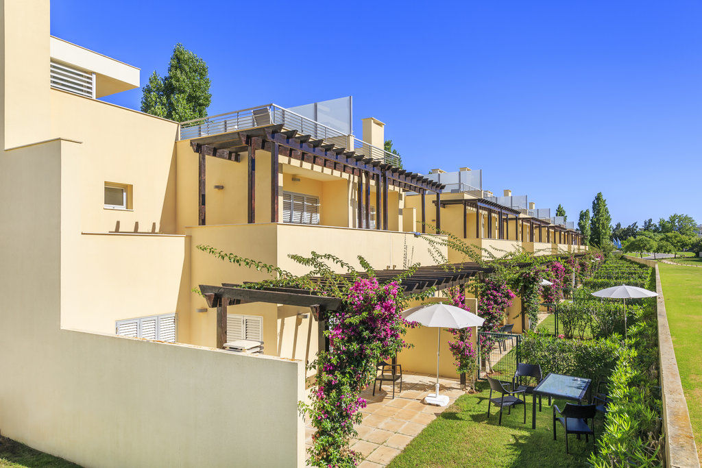 The Patio Suite Hotel อัลบูเฟรา ภายนอก รูปภาพ