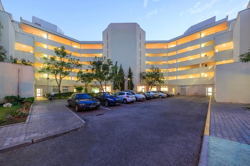 The Patio Suite Hotel อัลบูเฟรา ภายนอก รูปภาพ